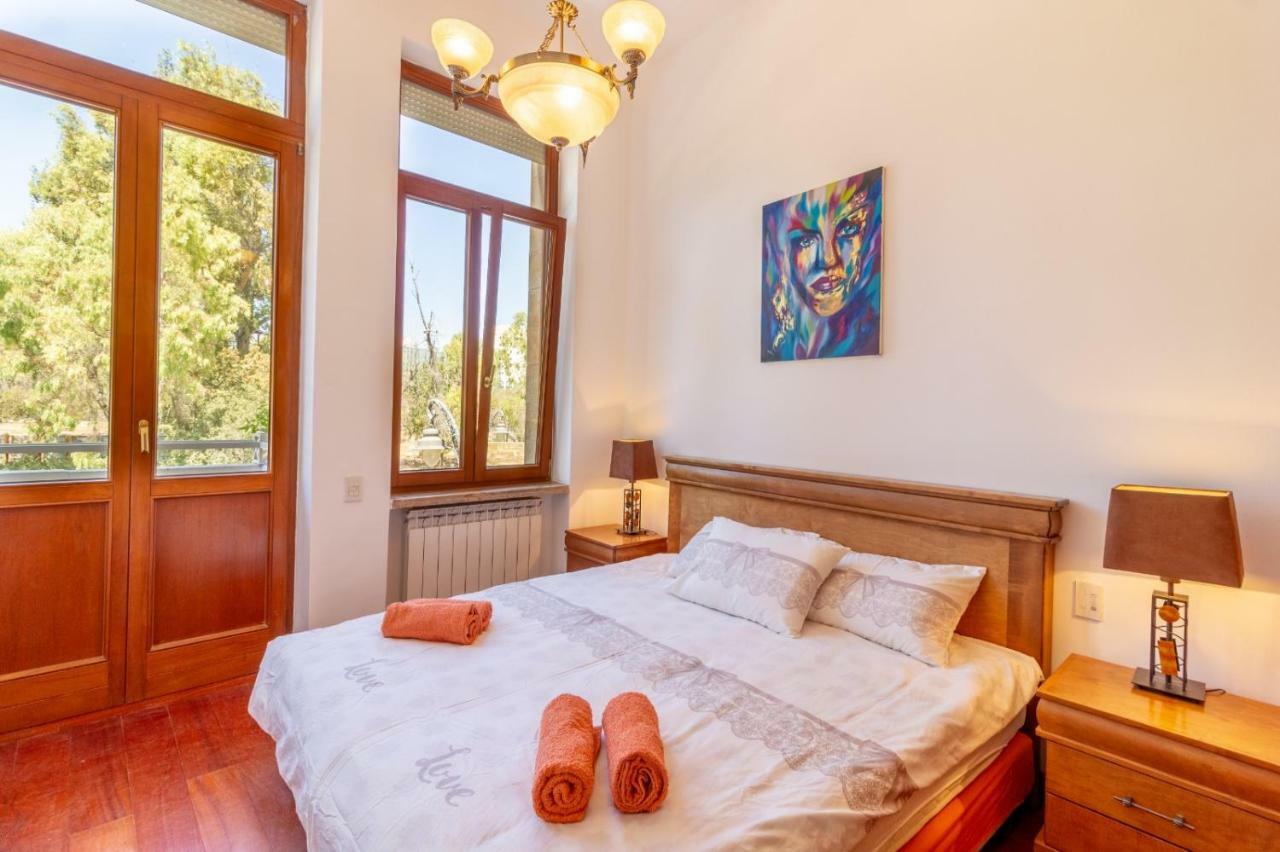 Art Apartment In Mamila Baitulmaqdis Luaran gambar