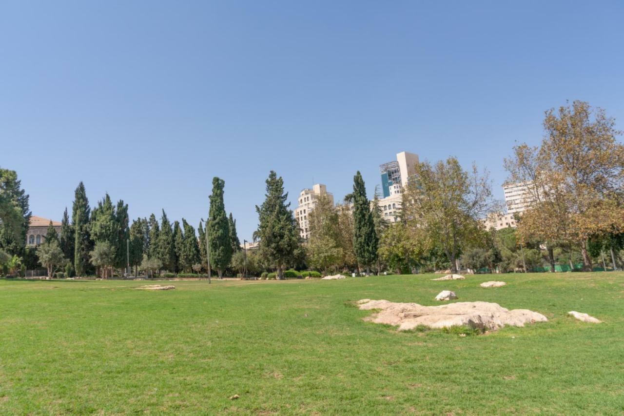 Art Apartment In Mamila Baitulmaqdis Luaran gambar
